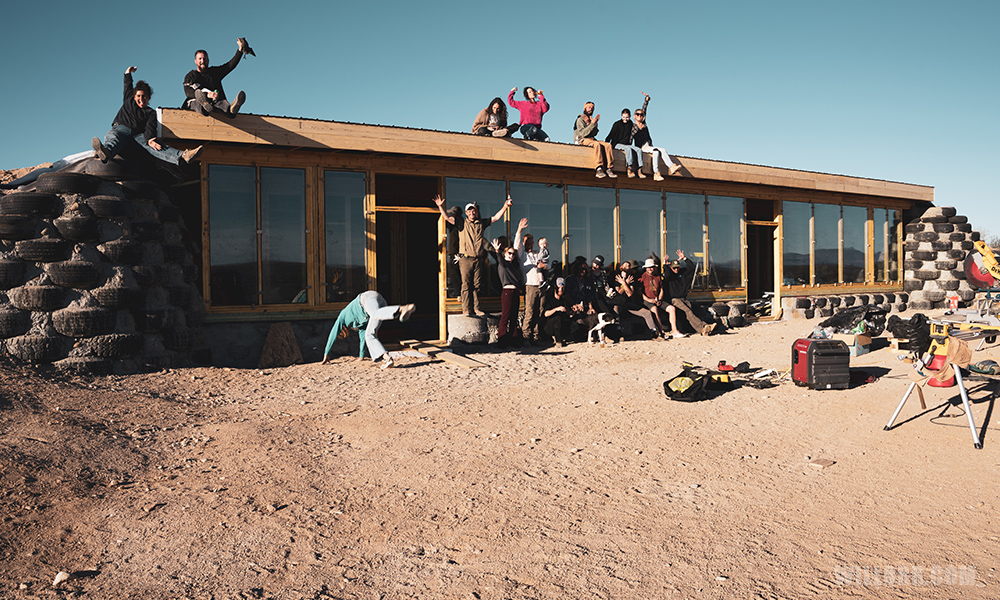 will-orr-safford-earthships-field-study-group-final-group-shot